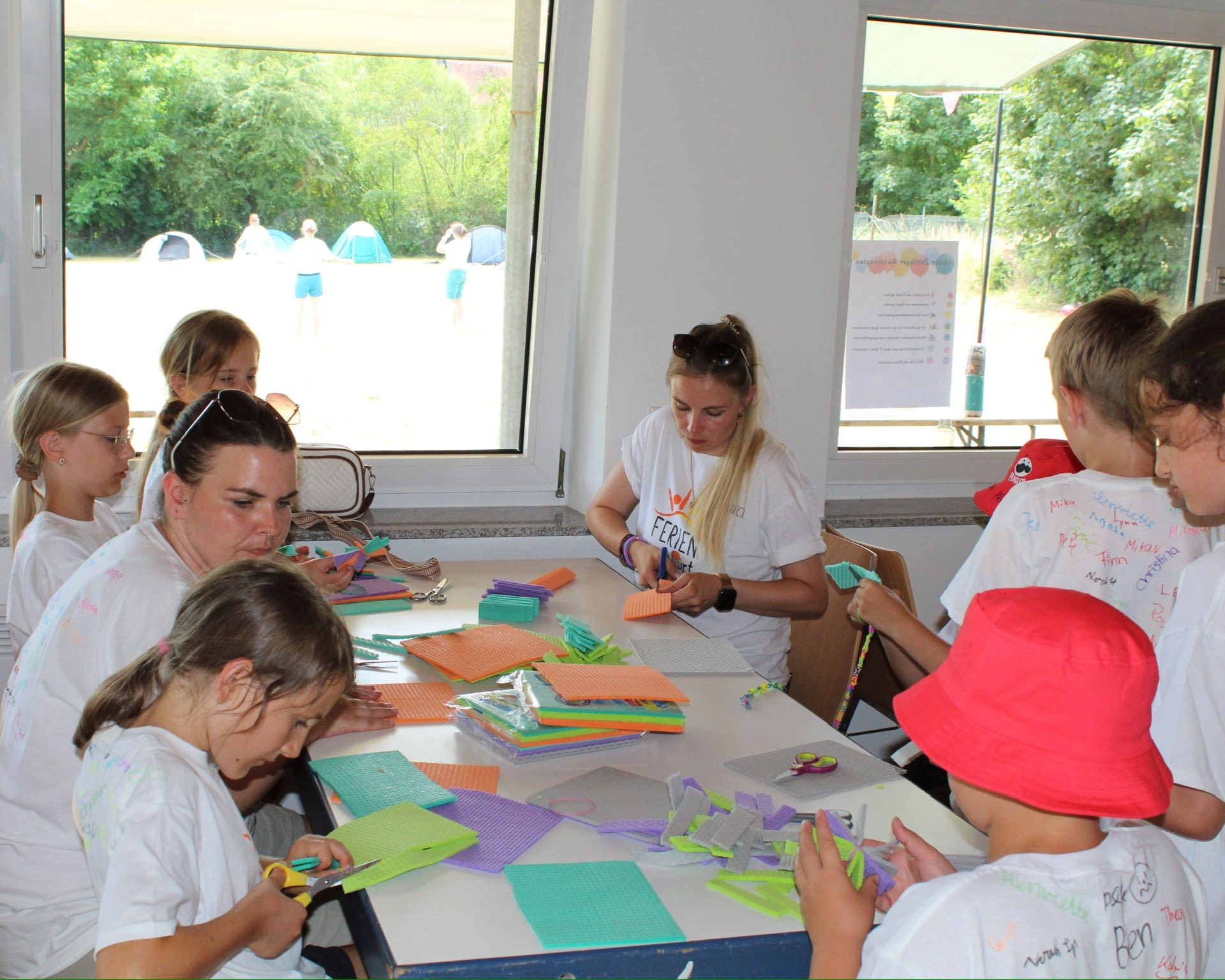 Wasserbomben wurden gebastelt